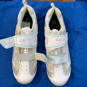 EUC - Louis Garneau Cycling Shoes